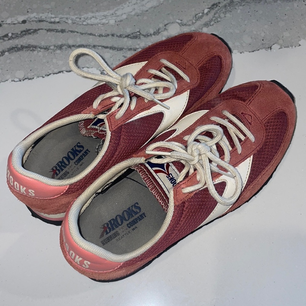 Brooks Women’s sneakers